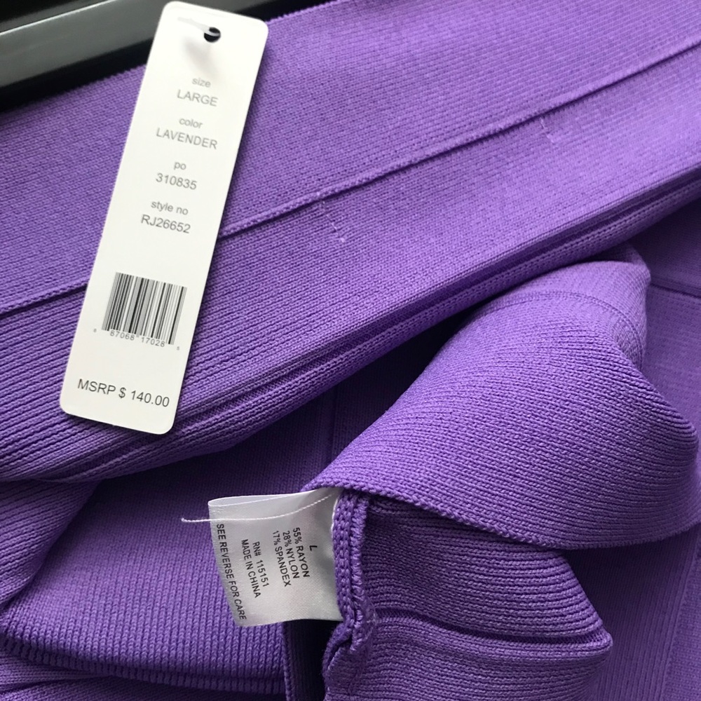 Romeo & Juliet bandage lavander skirt - Picture 3 of 3